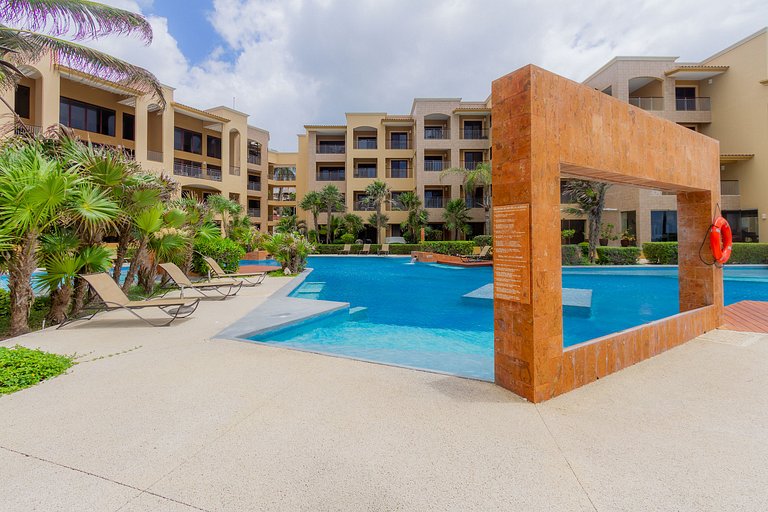 Condo Frente al Mar en el Centro