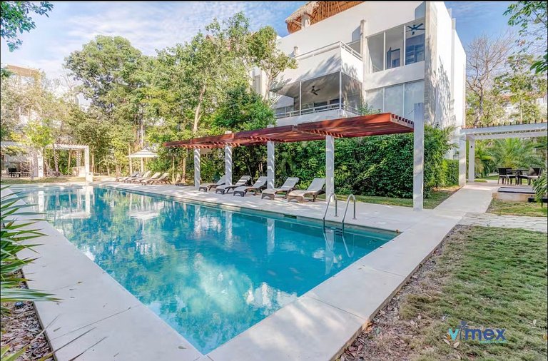 Stay at TAO, Pool, BBQ, Gym, Yoga, Beach 5min