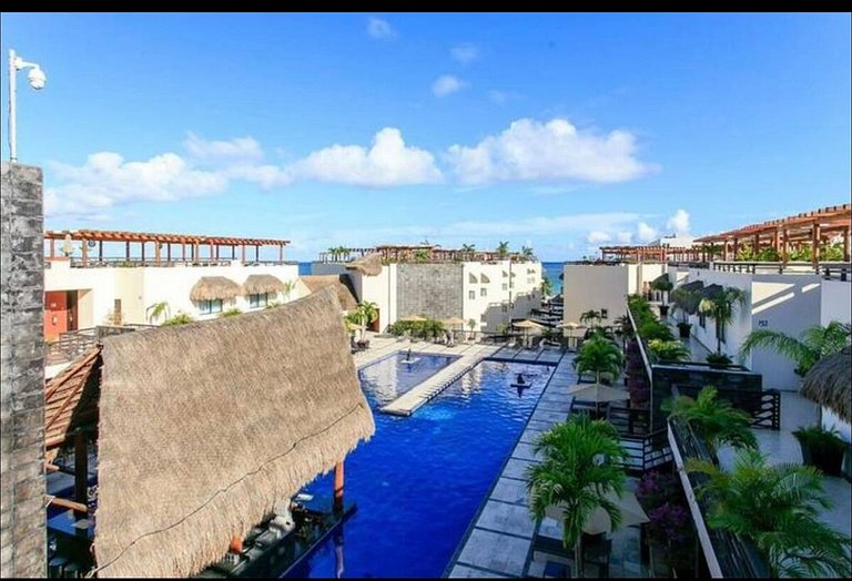 Patio Privado + Alberca | Frente al Mar