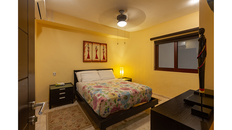 Condo Frente al Mar en el Centro