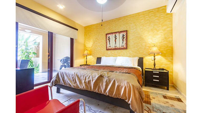 Condo Frente al Mar en el Centro