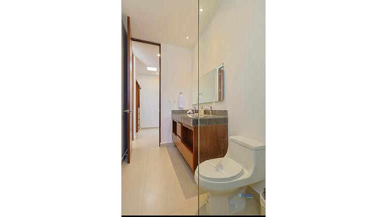 Casa Moderna con Alberca y Asador