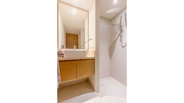 Planta Baja Cerca de Playa con Alberca