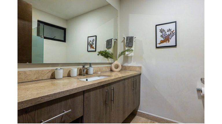 Escapada Resort Rooftop y Seguridad 24/7