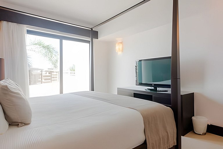 ATH114 · Aldea Thai w/Private Pool! Steps from the beach!