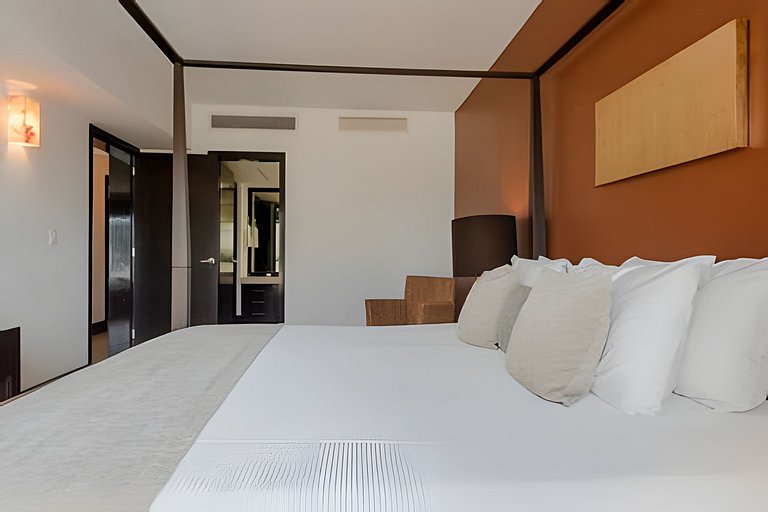 ATH114 · Aldea Thai w/Private Pool! Steps from the beach!