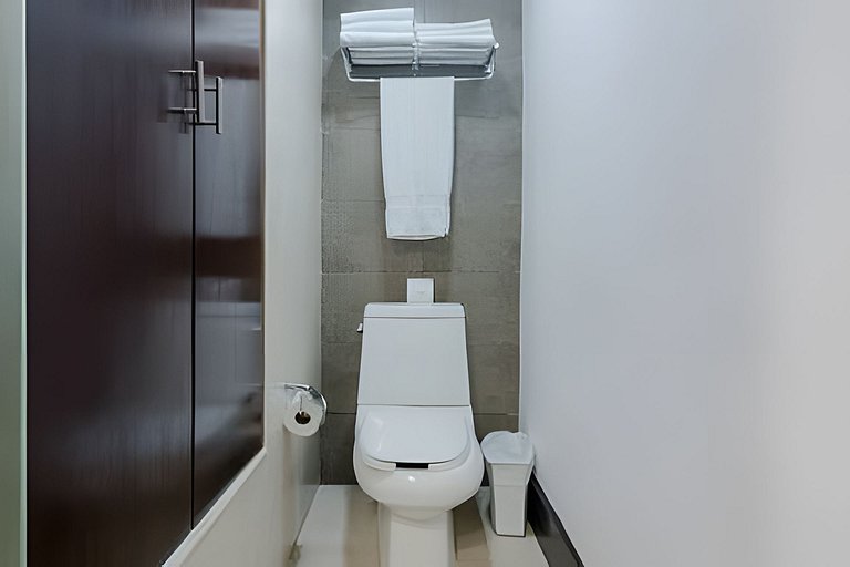 ATH114 · Aldea Thai w/Private Pool! Steps from the beach!