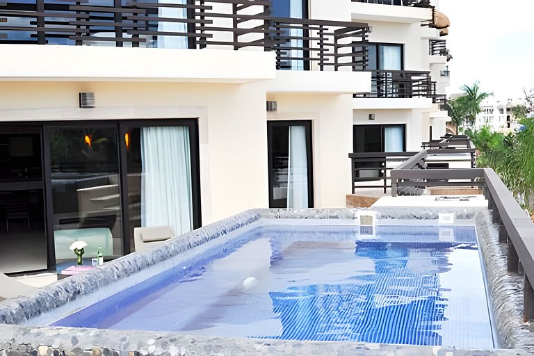 ATH114 · Aldea Thai w/Private Pool! Steps from the beach!