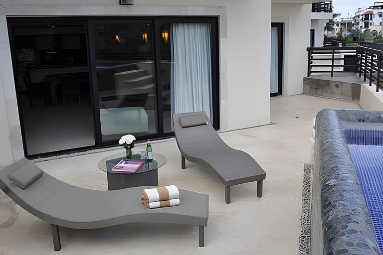 ATH114 · Aldea Thai w/Private Pool! Steps from the beach!